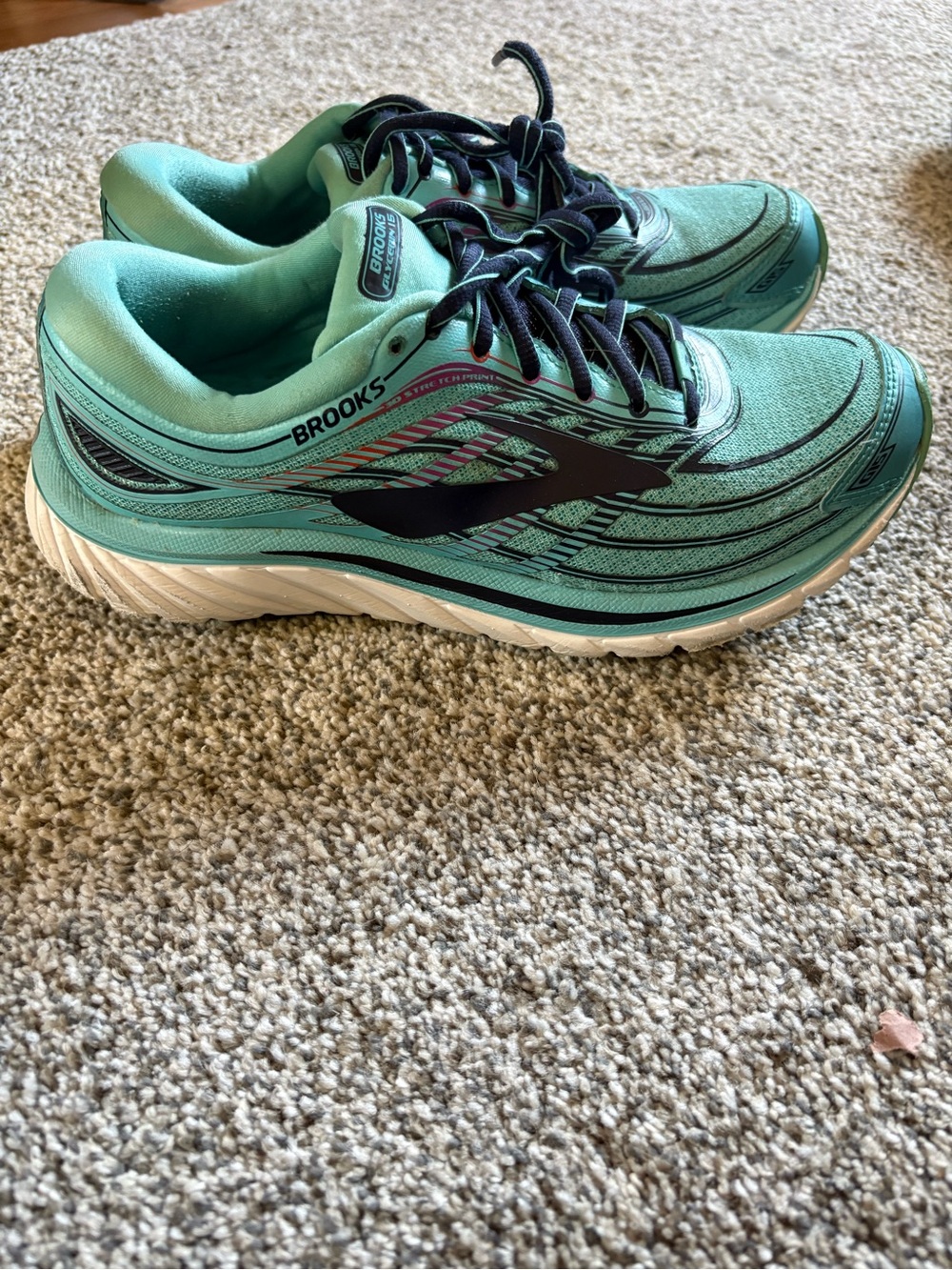Brooks Women's Size 8 Running Sneakers